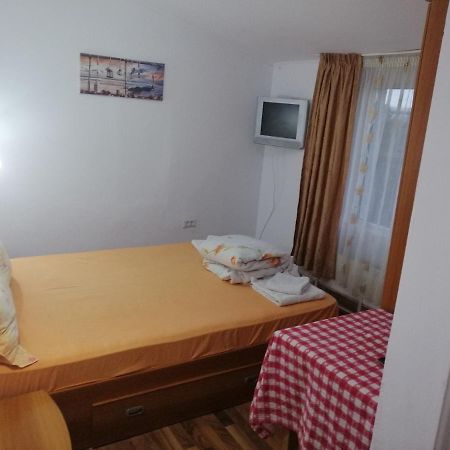 Vila Elly Piatra Neamţ Exterior foto