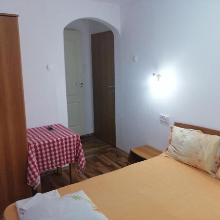 Vila Elly Piatra Neamţ Exterior foto