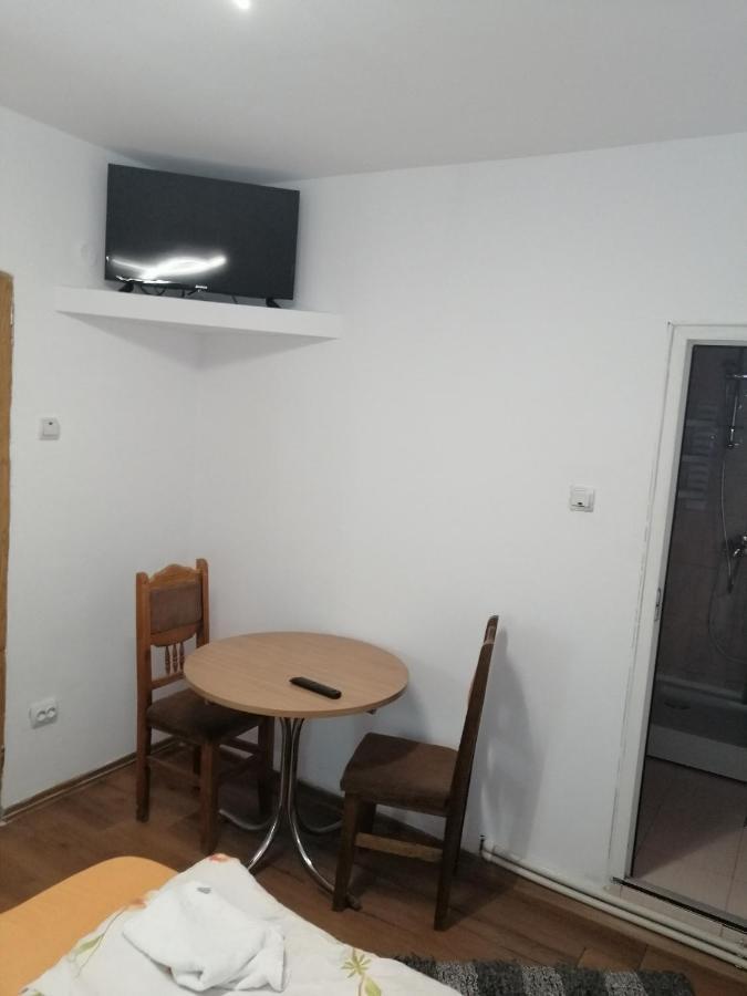 Vila Elly Piatra Neamţ Exterior foto